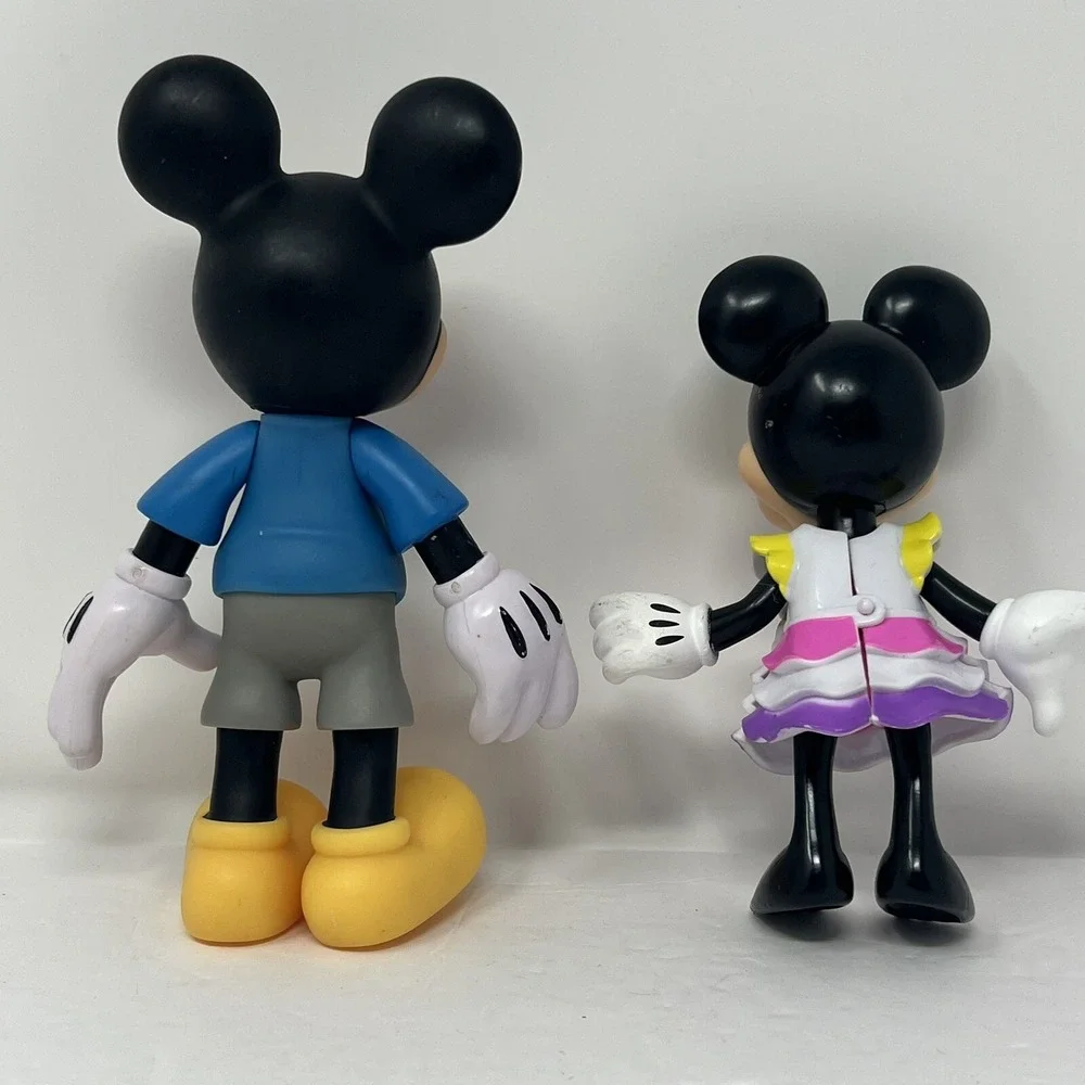 Disney Figures Mickey Mouse Posable Figure and Minnie Mouse's Bowtique Dress Up‎